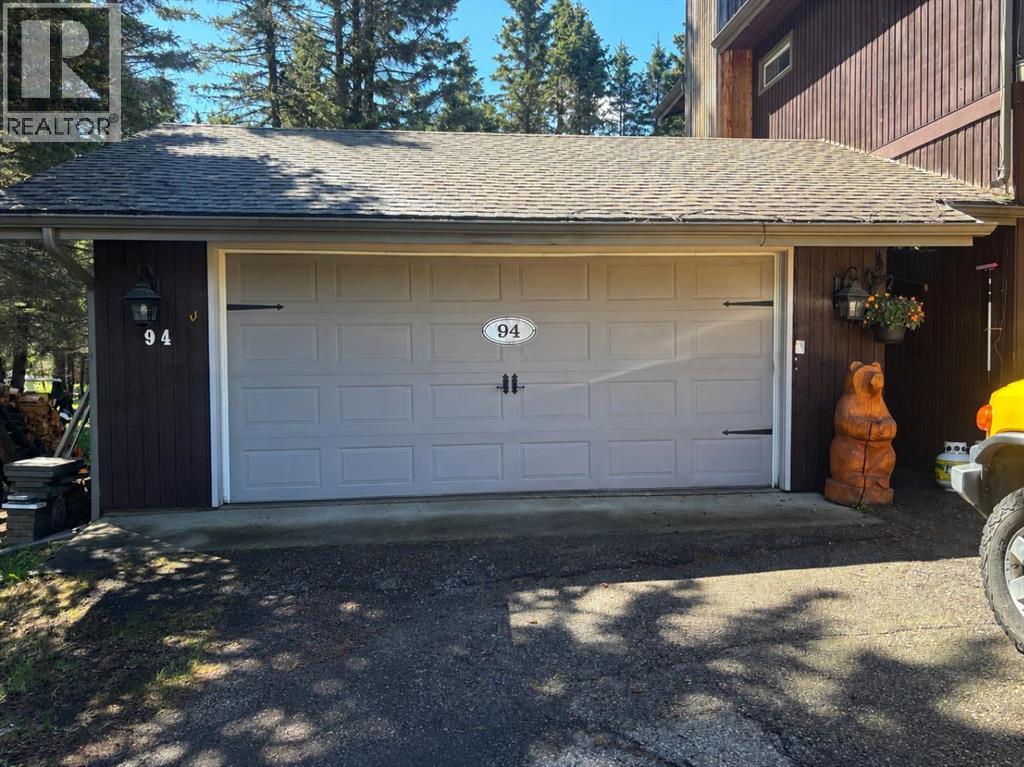 94 Redwood Meadows Drive