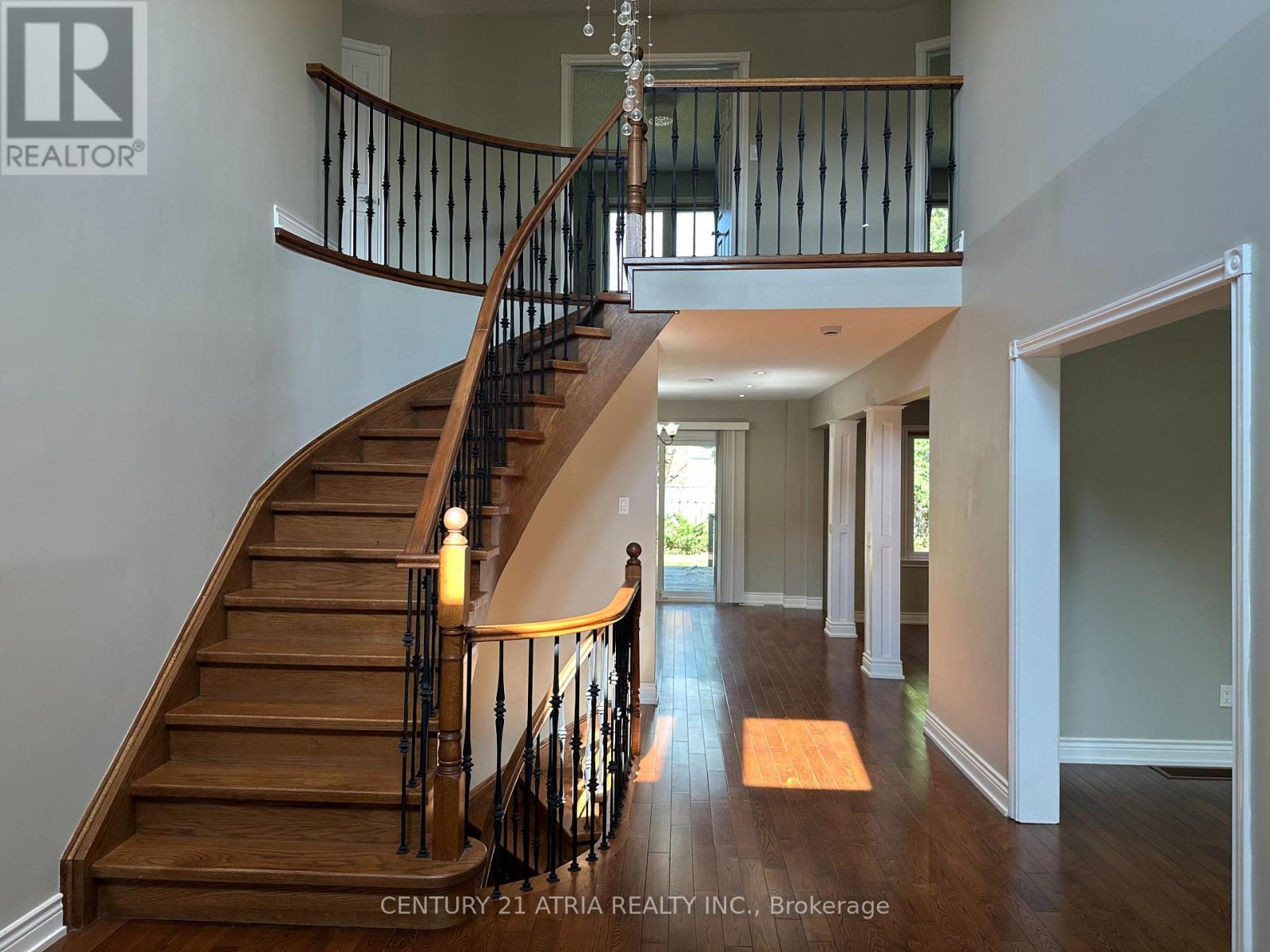 589 VILLAGE PARKWAY
