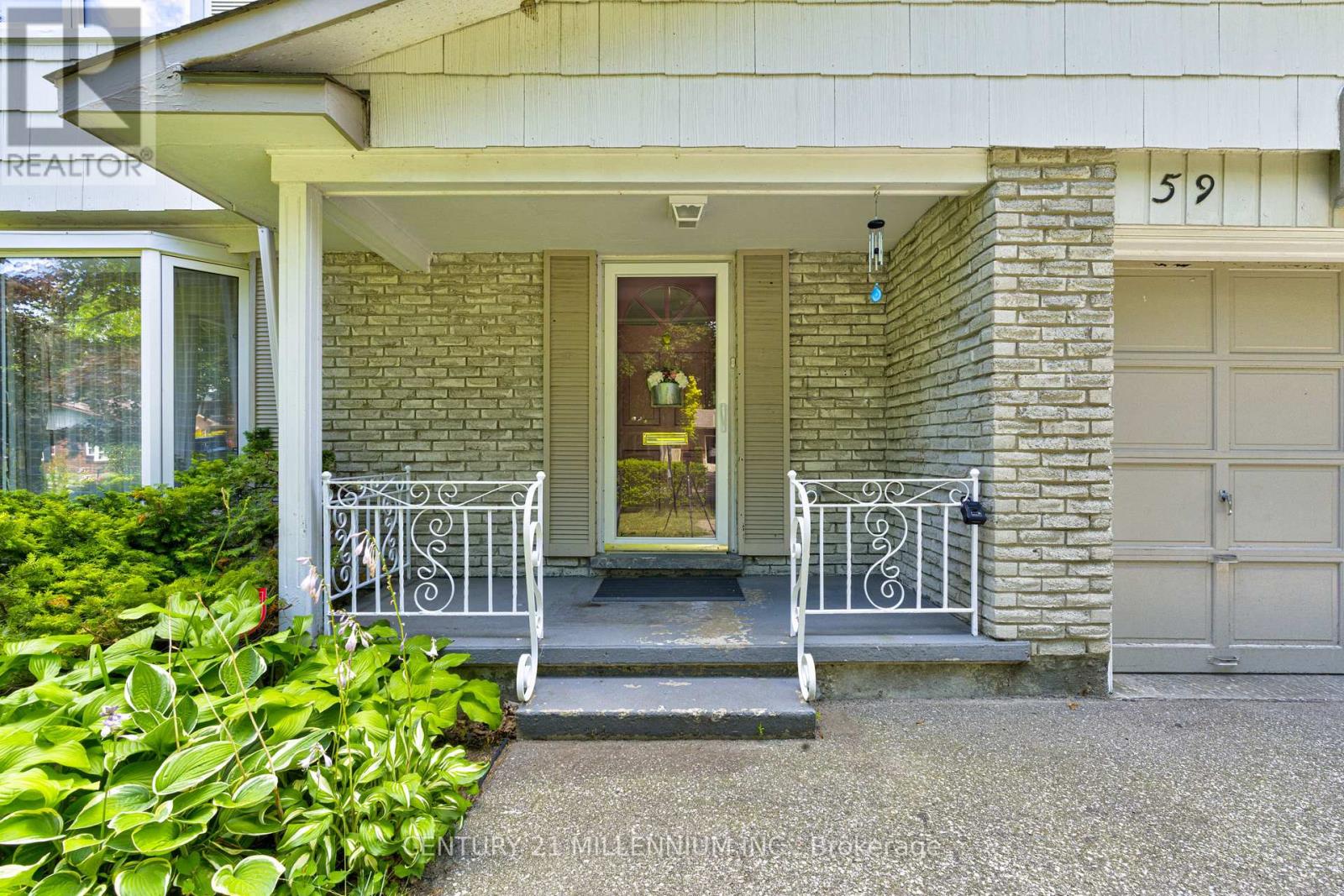 59 LEWIS CRESCENT