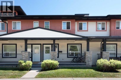 34 Eversyde Common SW Calgary AB T2Y 4Z7