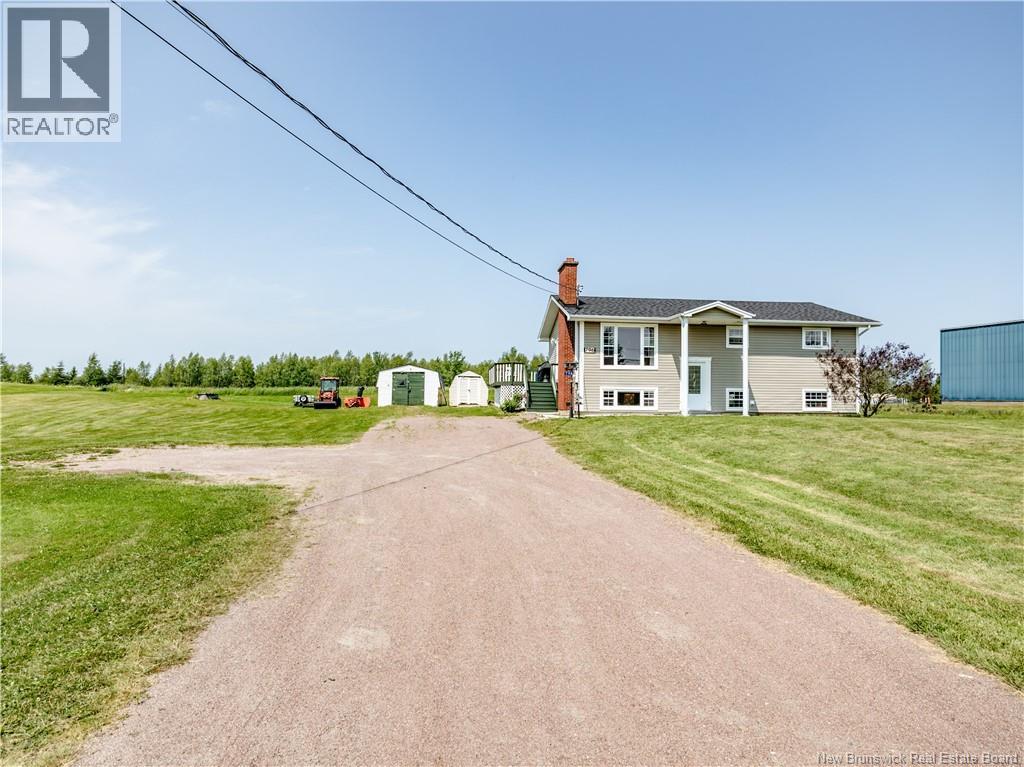 796 Royal - Photo 2