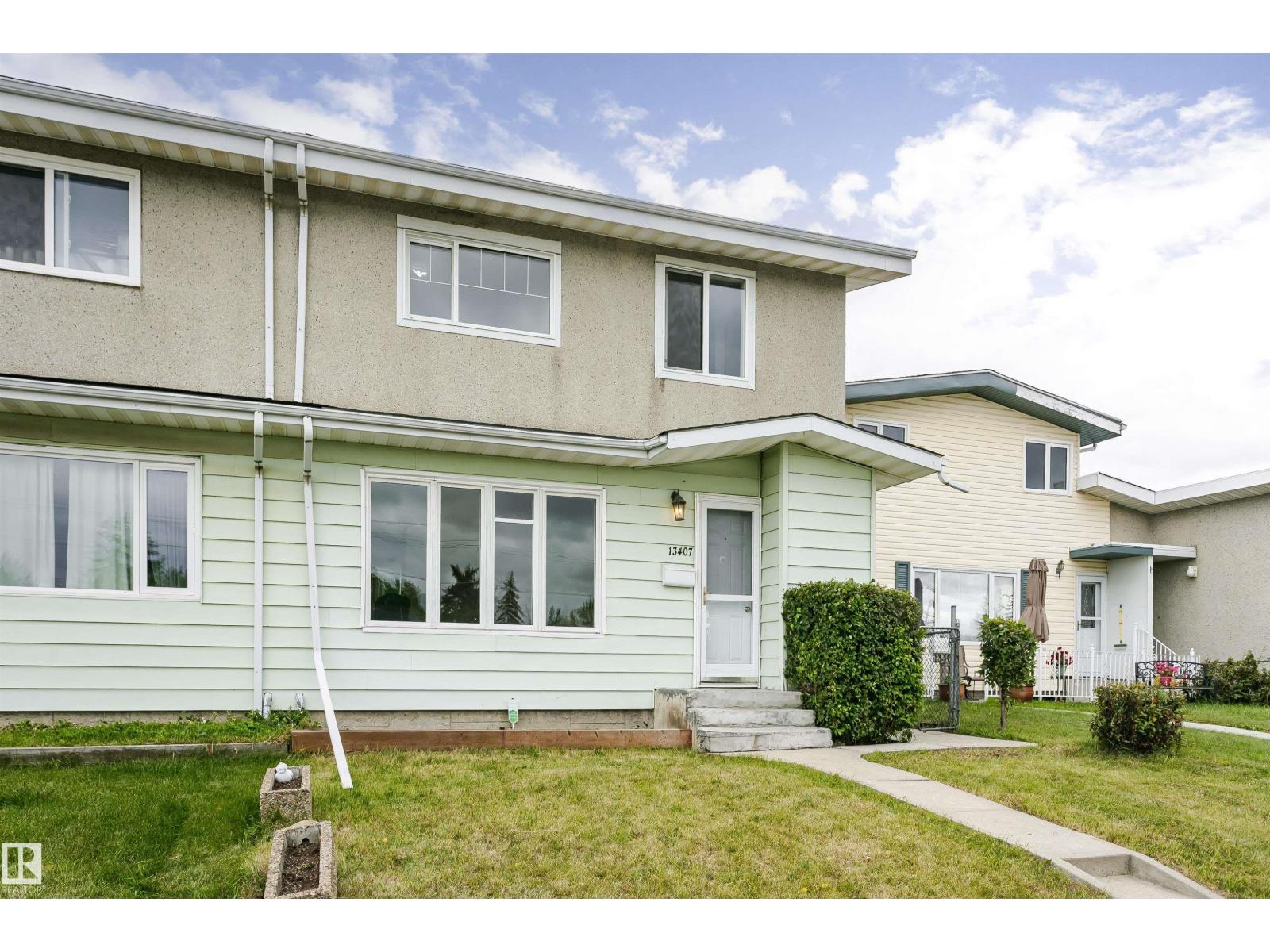 13407 82 ST NW