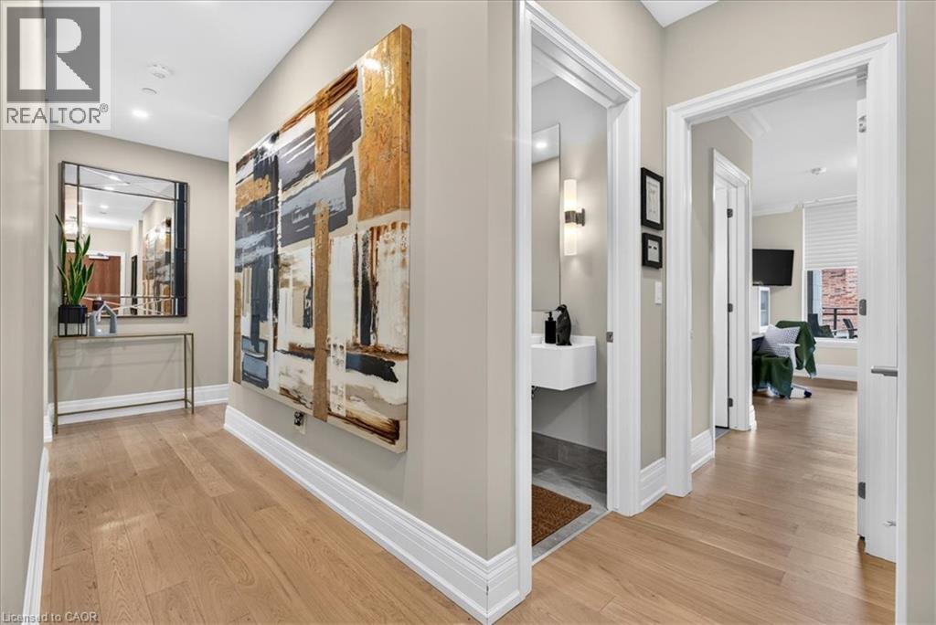 1441 ELGIN Street Unit# 203