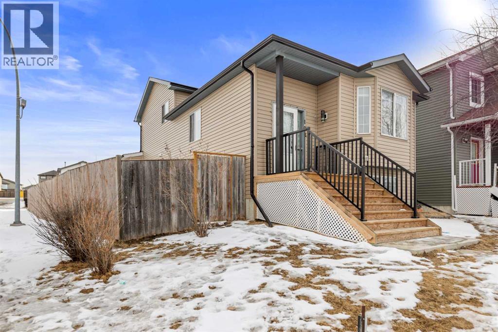 102 Martin Crossing Grove NE