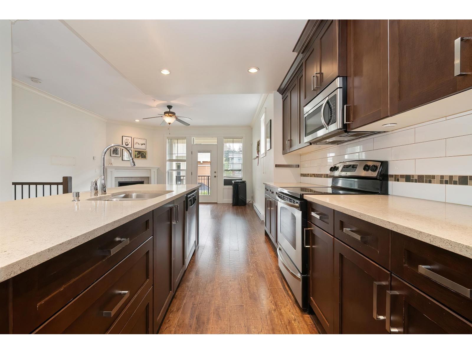26 45290 SOOWAHLIE CRESCENT, Garrison Crossing
