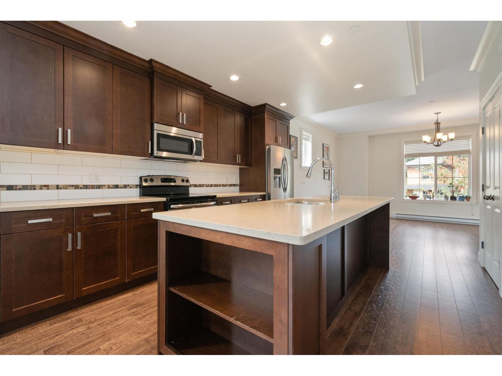26 45290 SOOWAHLIE CRESCENT, Garrison Crossing