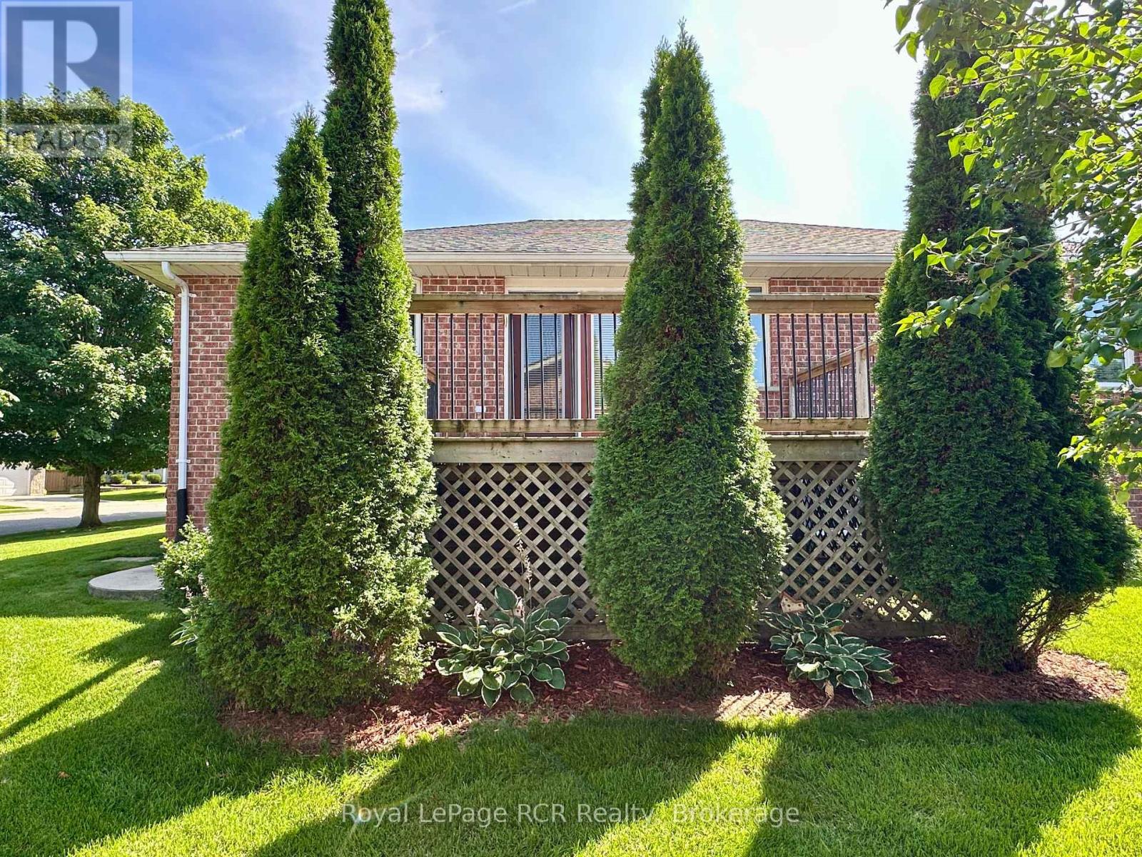 238 4TH STREET CRESCENT