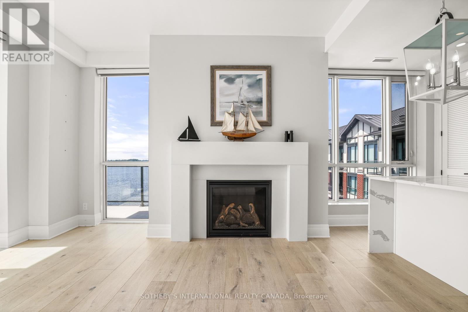 606 - 129A SOUTH STREET