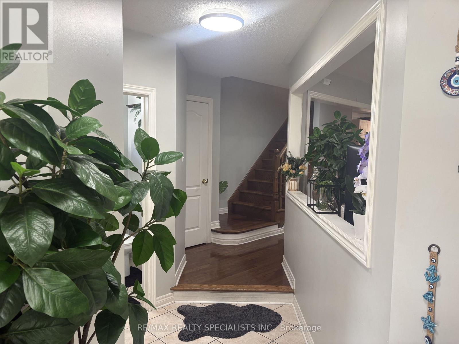 3137 BENTLEY DRIVE