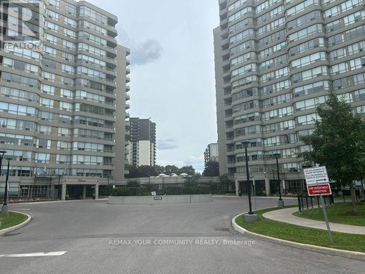 310 - 7 Townsgate Dr, Vaughan (Crestwood-Springfarm-Yorkhill), ON 4