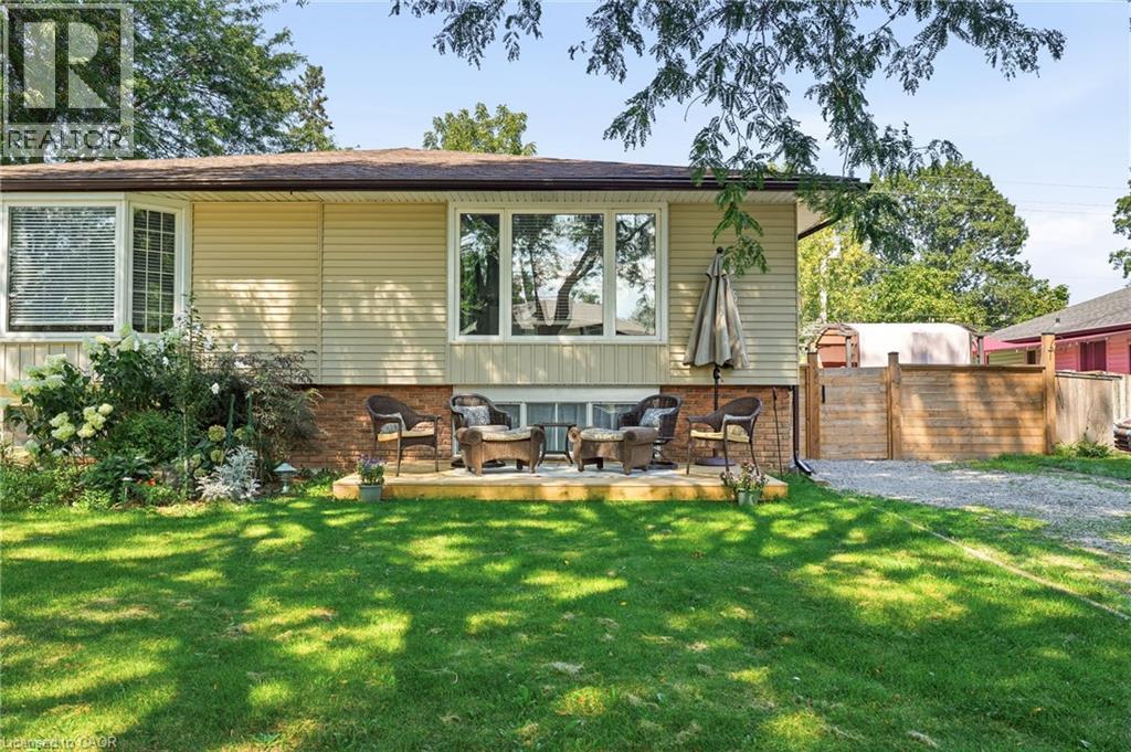 3 GLENGROVE Avenue