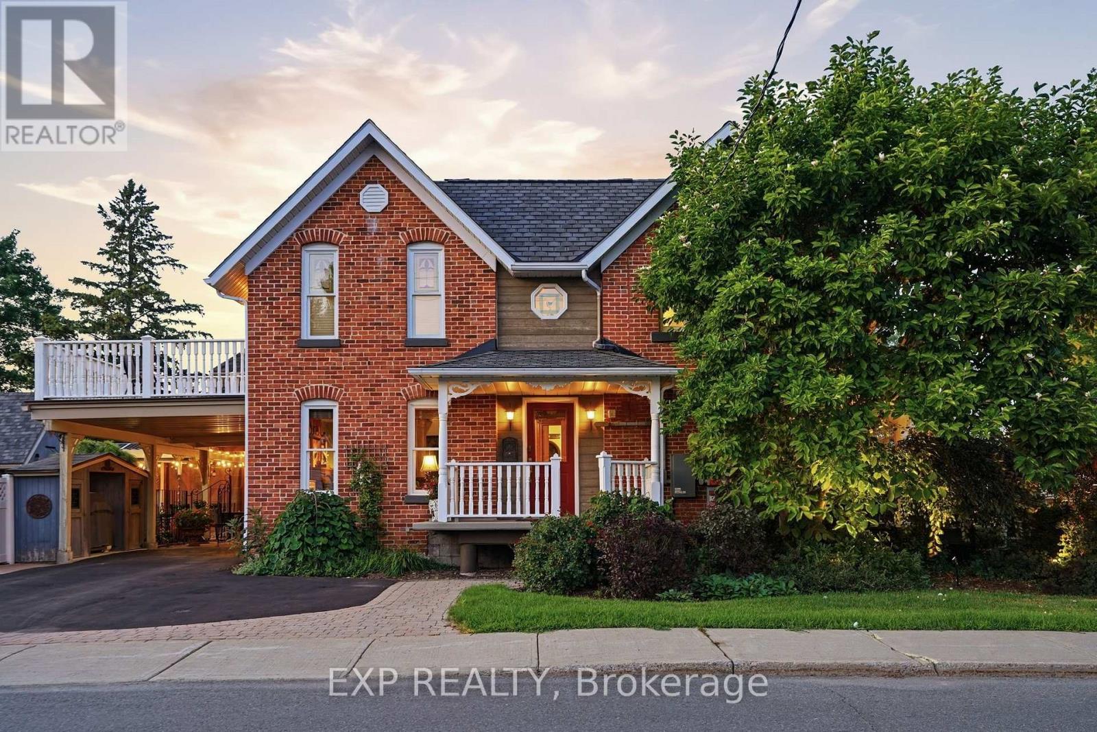 702 DOLLARD STREET