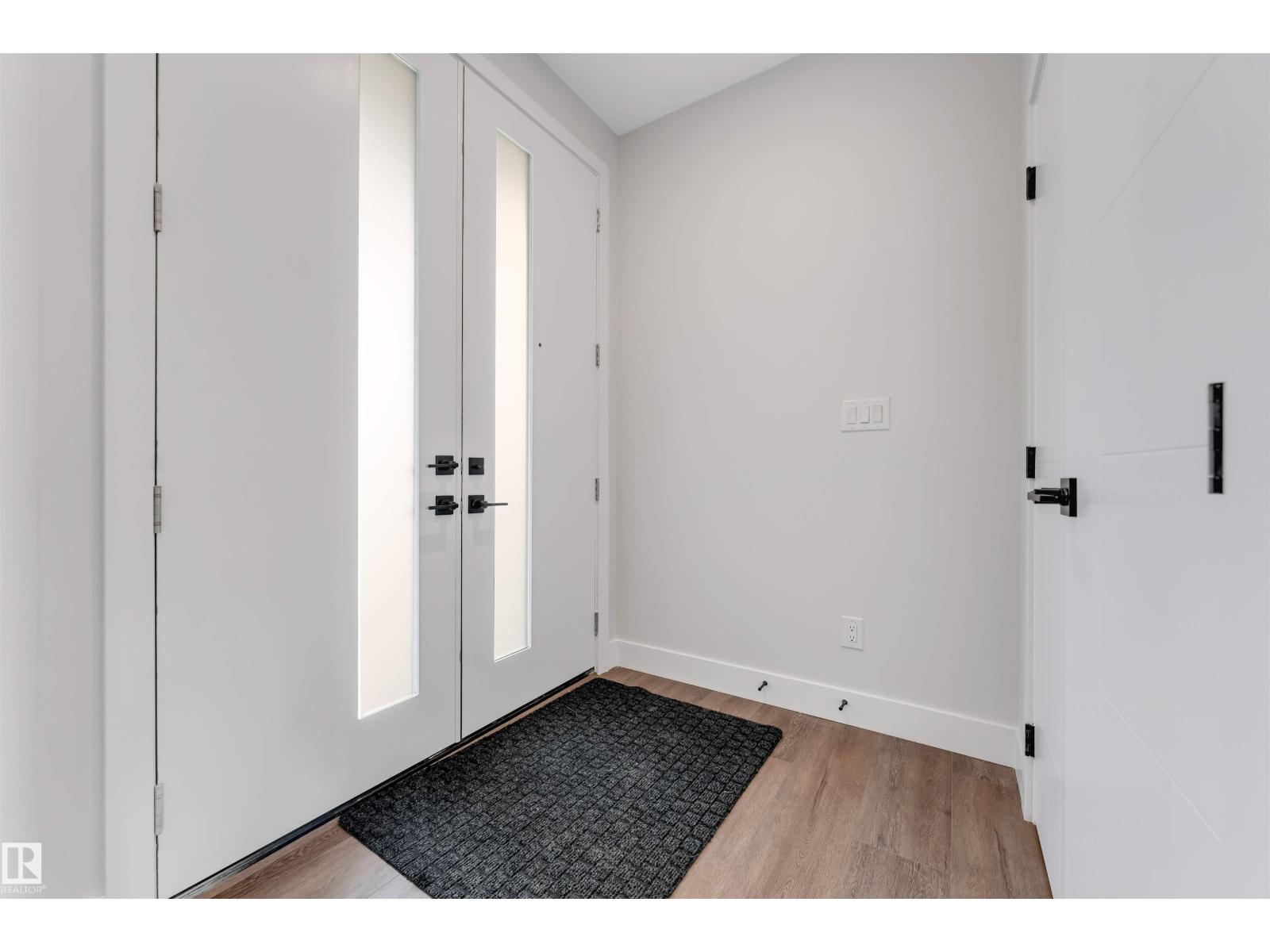 329 BALSAM LI
