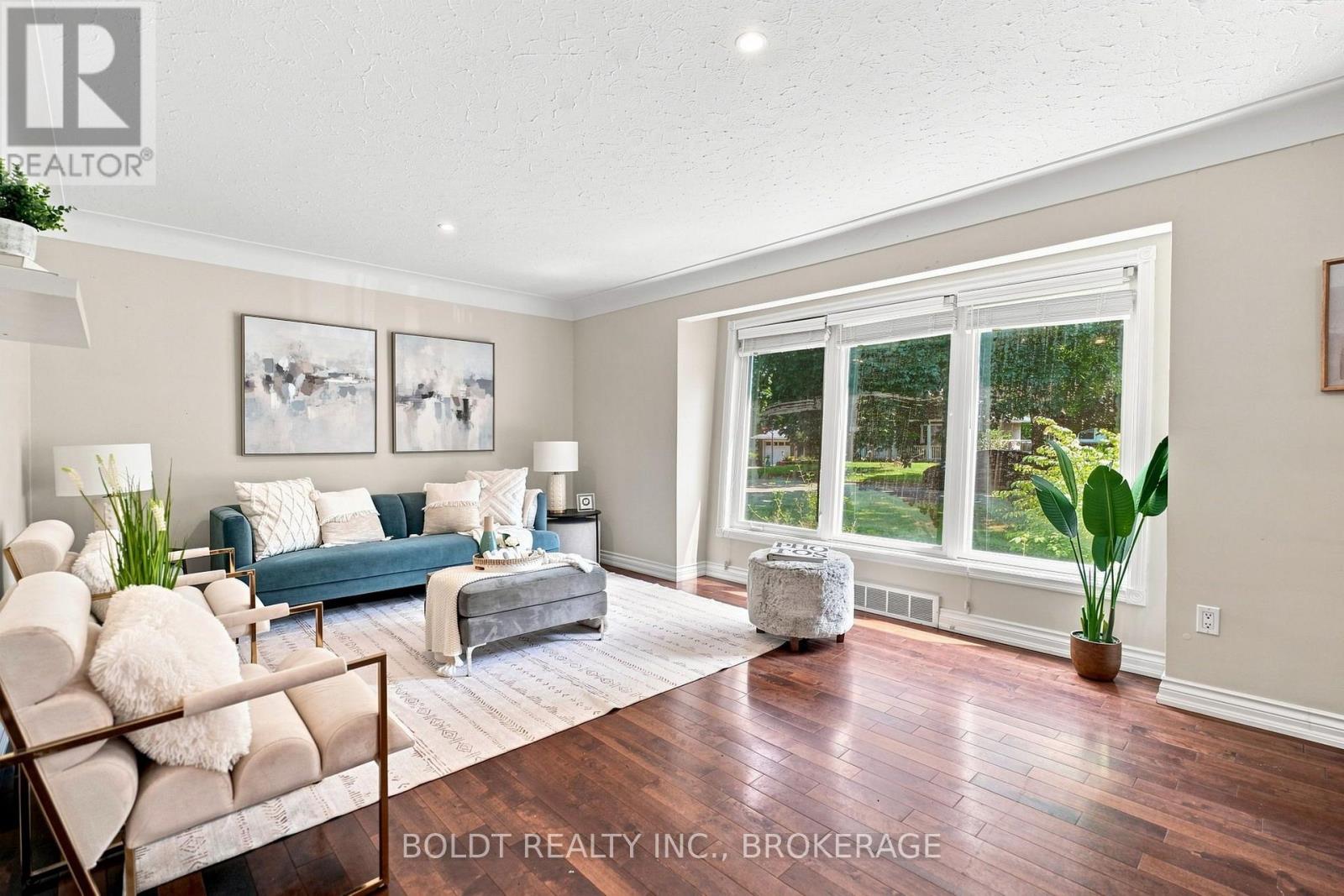 23 WOODELM DRIVE