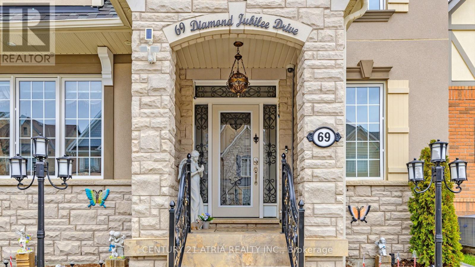69 DIAMOND JUBILEE DRIVE