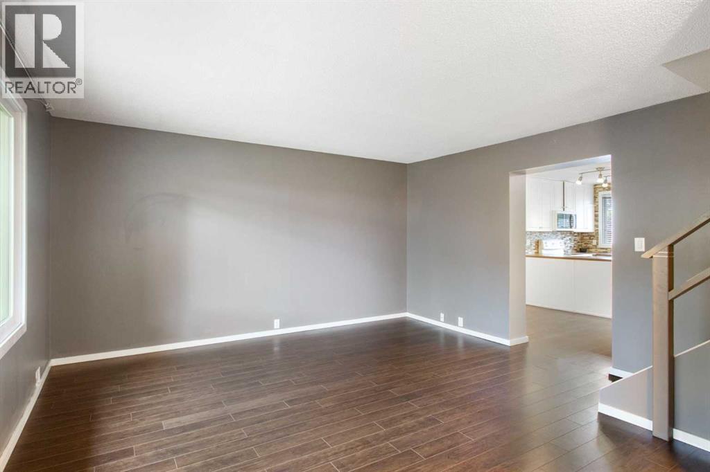 92, 630 Sabrina Road SW
