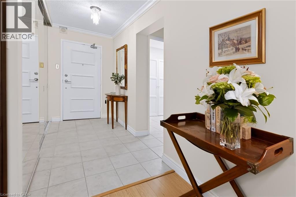 5280 LAKESHORE Road Unit# 103