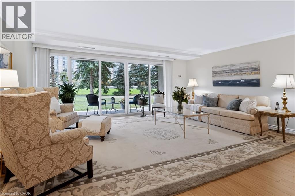 5280 LAKESHORE Road Unit# 103