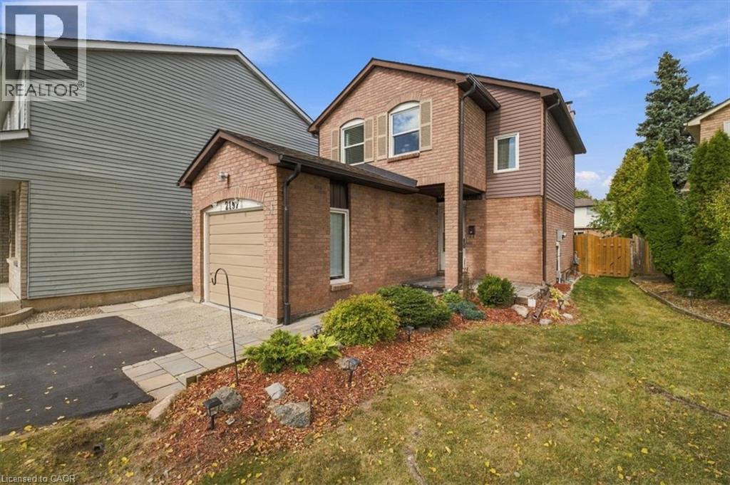 2197 PEMBROKE Court