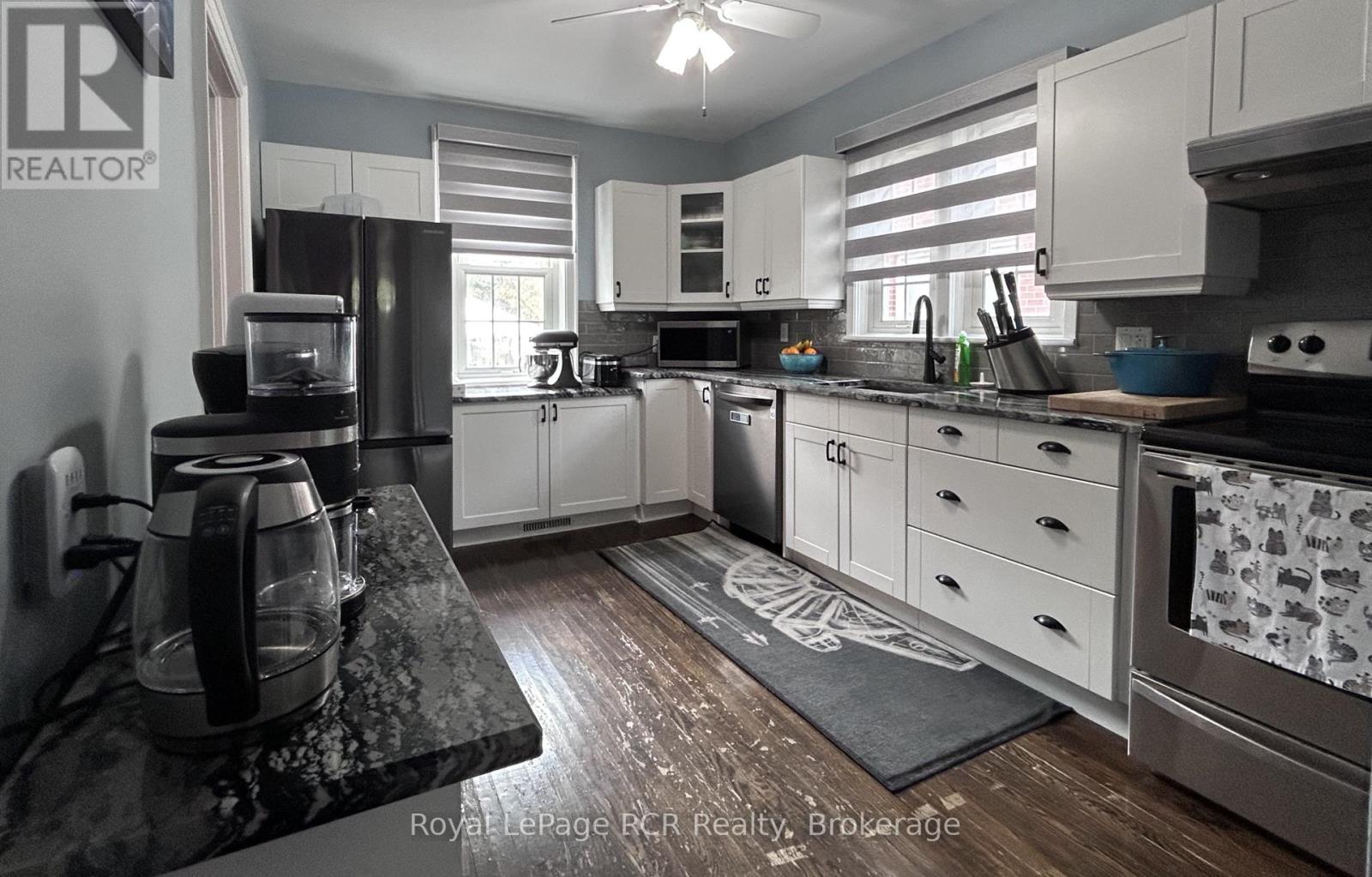 115 3RD A STREET W