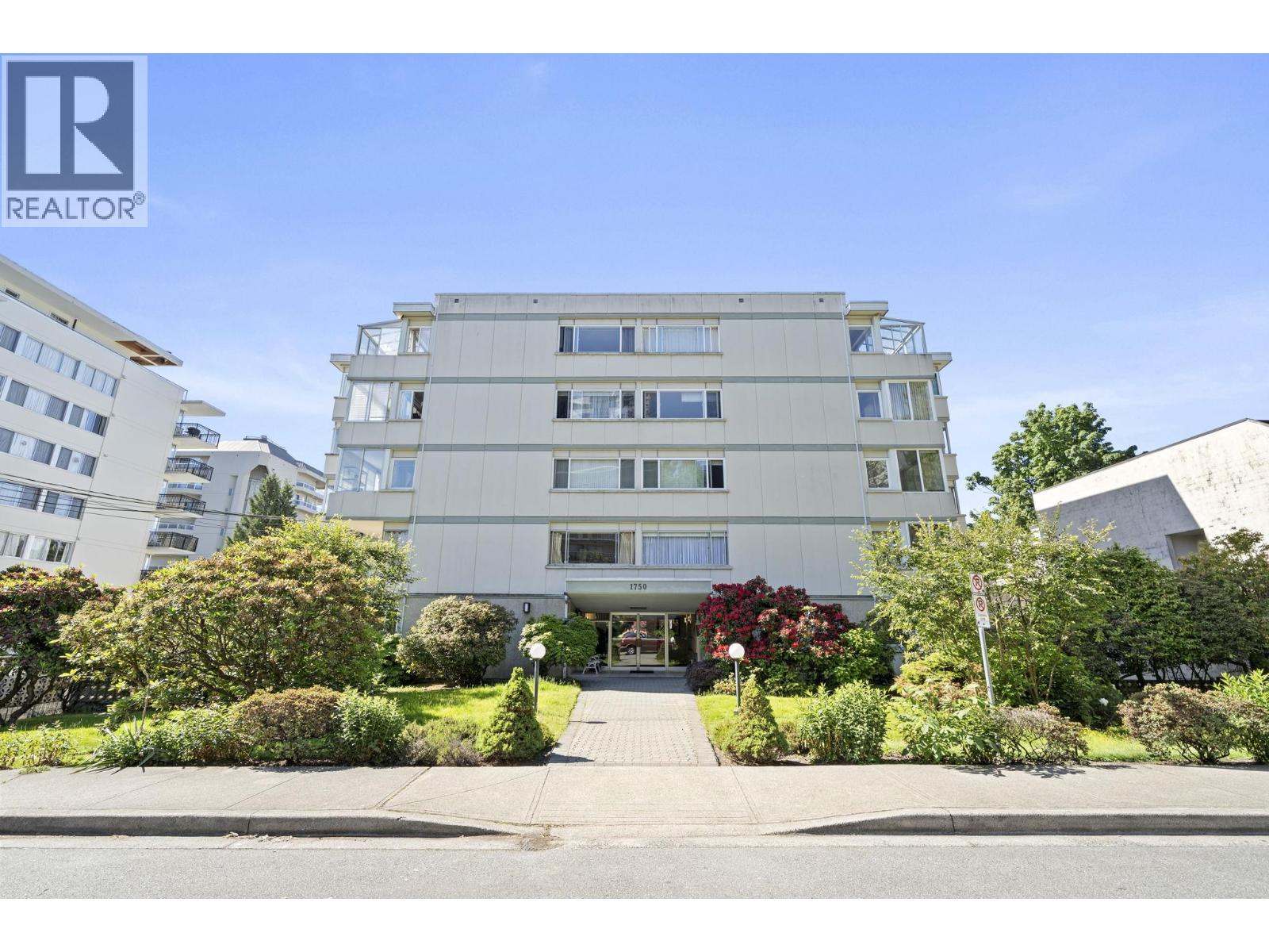 504 1750 ESQUIMALT AVENUE