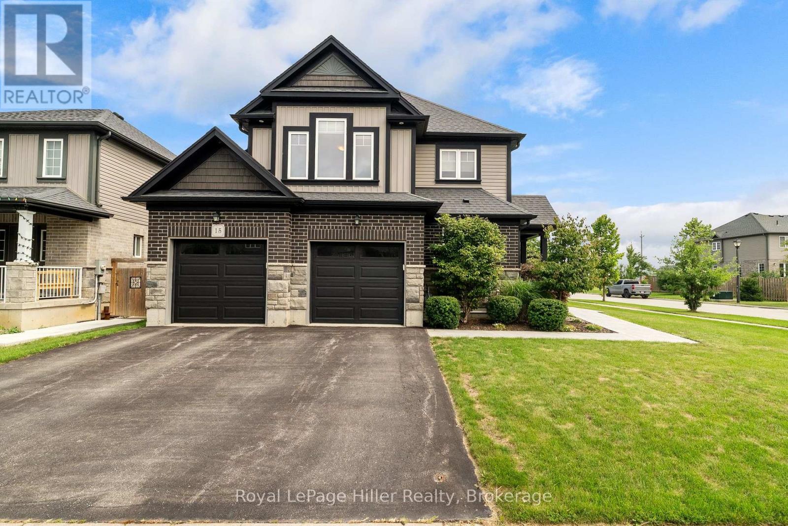 15 ROBERTSON DRIVE