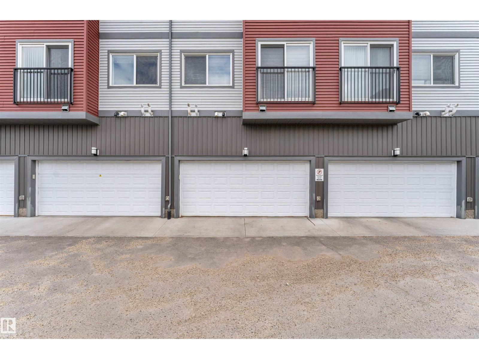 3340 15a AV NW