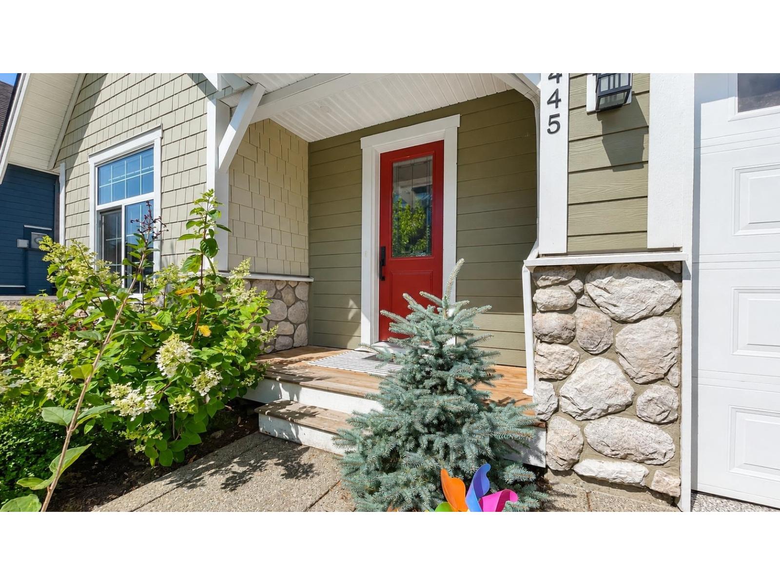 1445 STROMDAHL PLACE, Mt Woodside