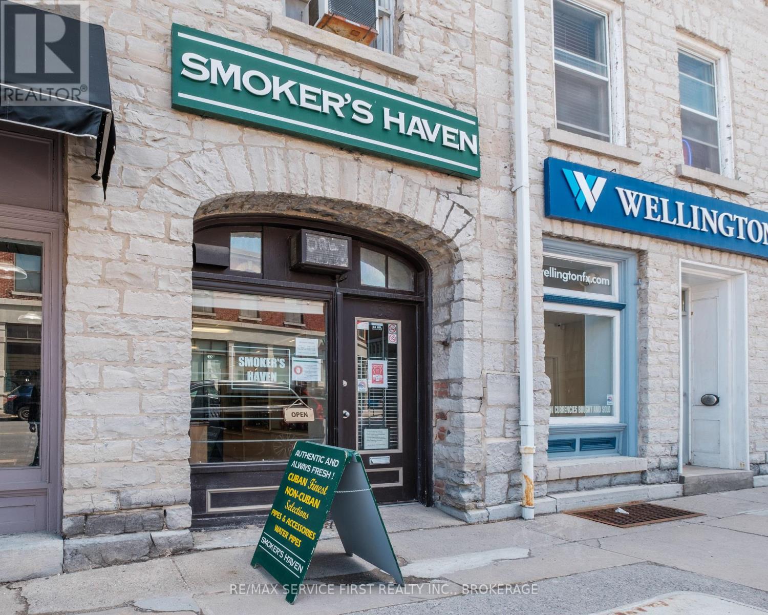 82-94 155-159 BROCK ST & WELLINGTON ST. STREET