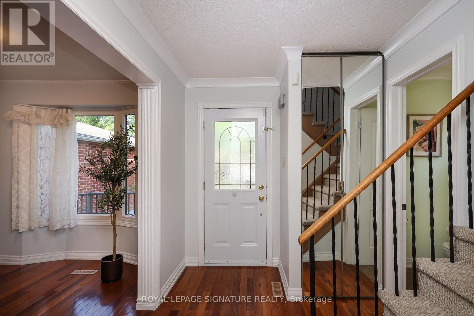 37 OLEANDER CRESCENT