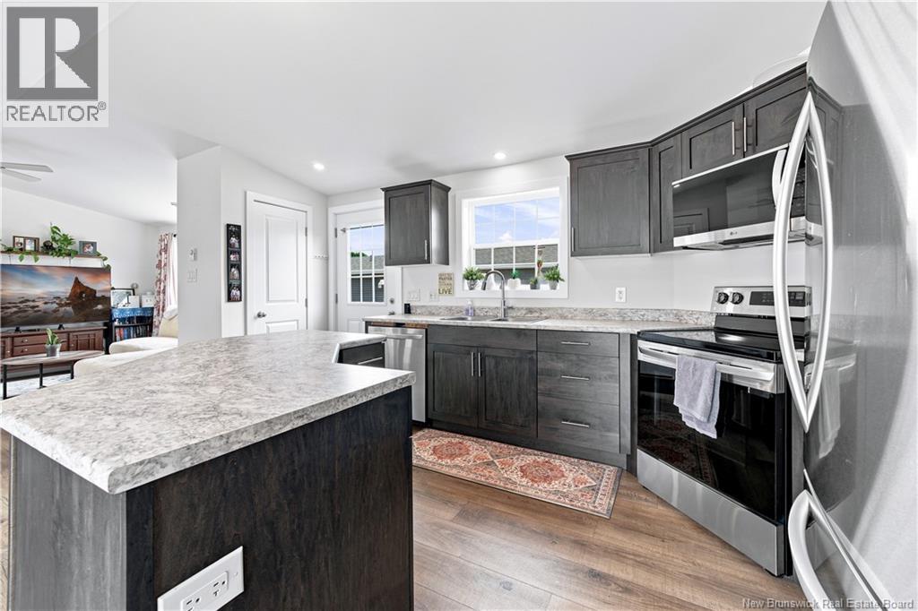 41 Rex Hurley Boulevard - Photo 4