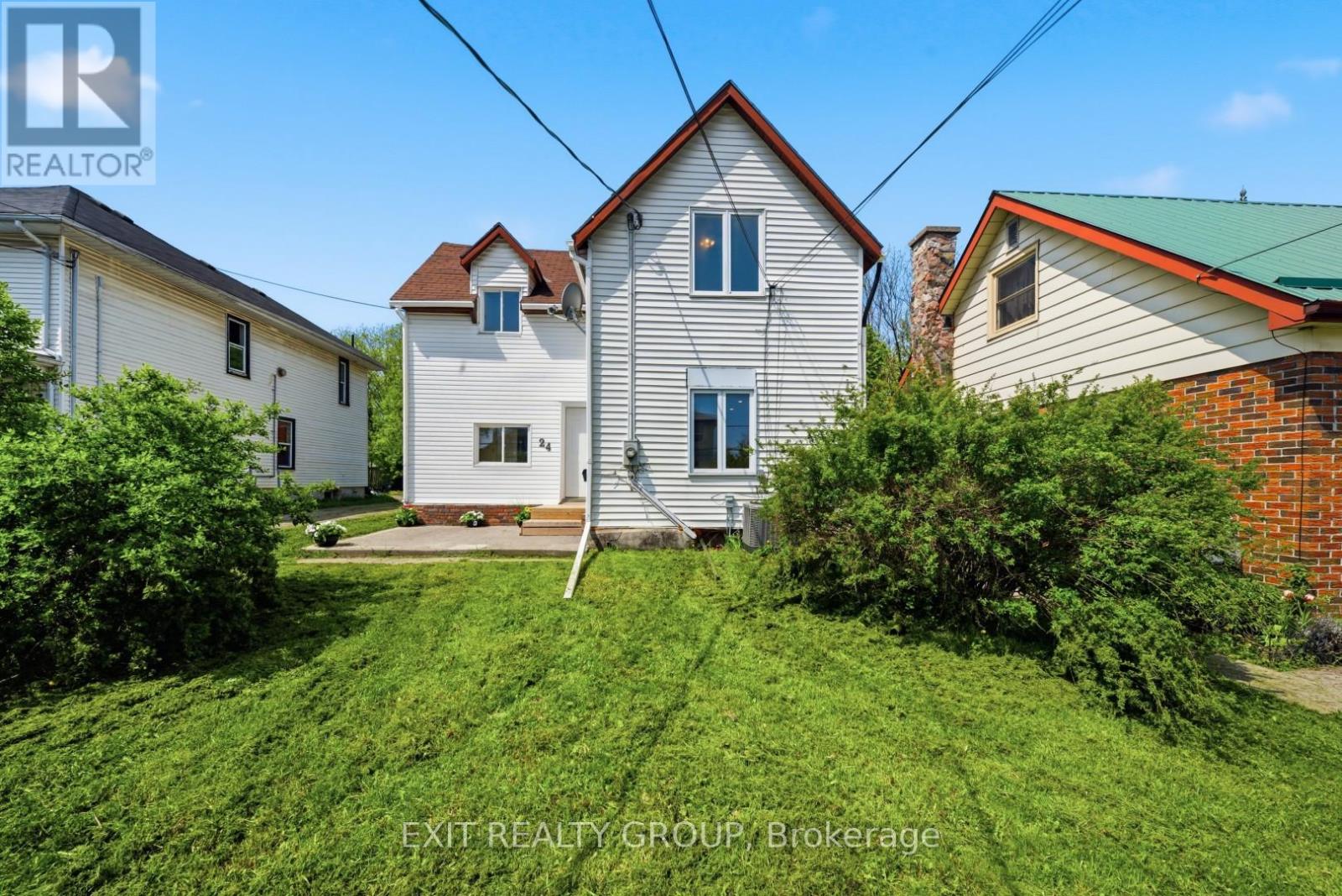 24 ALBION STREET - Photo 4