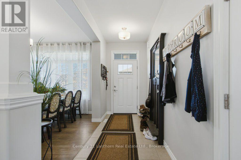 7 COTTONWOOD DRIVE