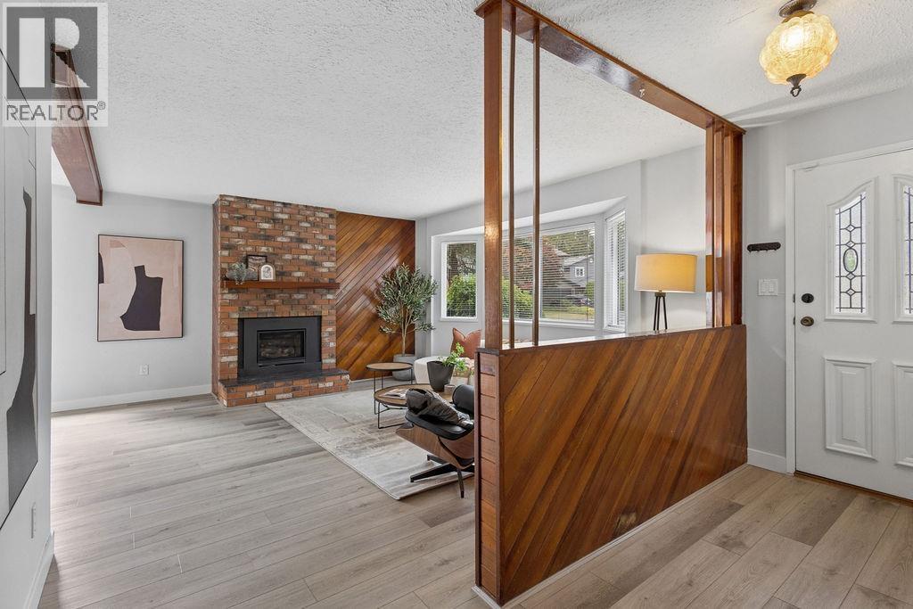 2657 BURNSIDE PLACE