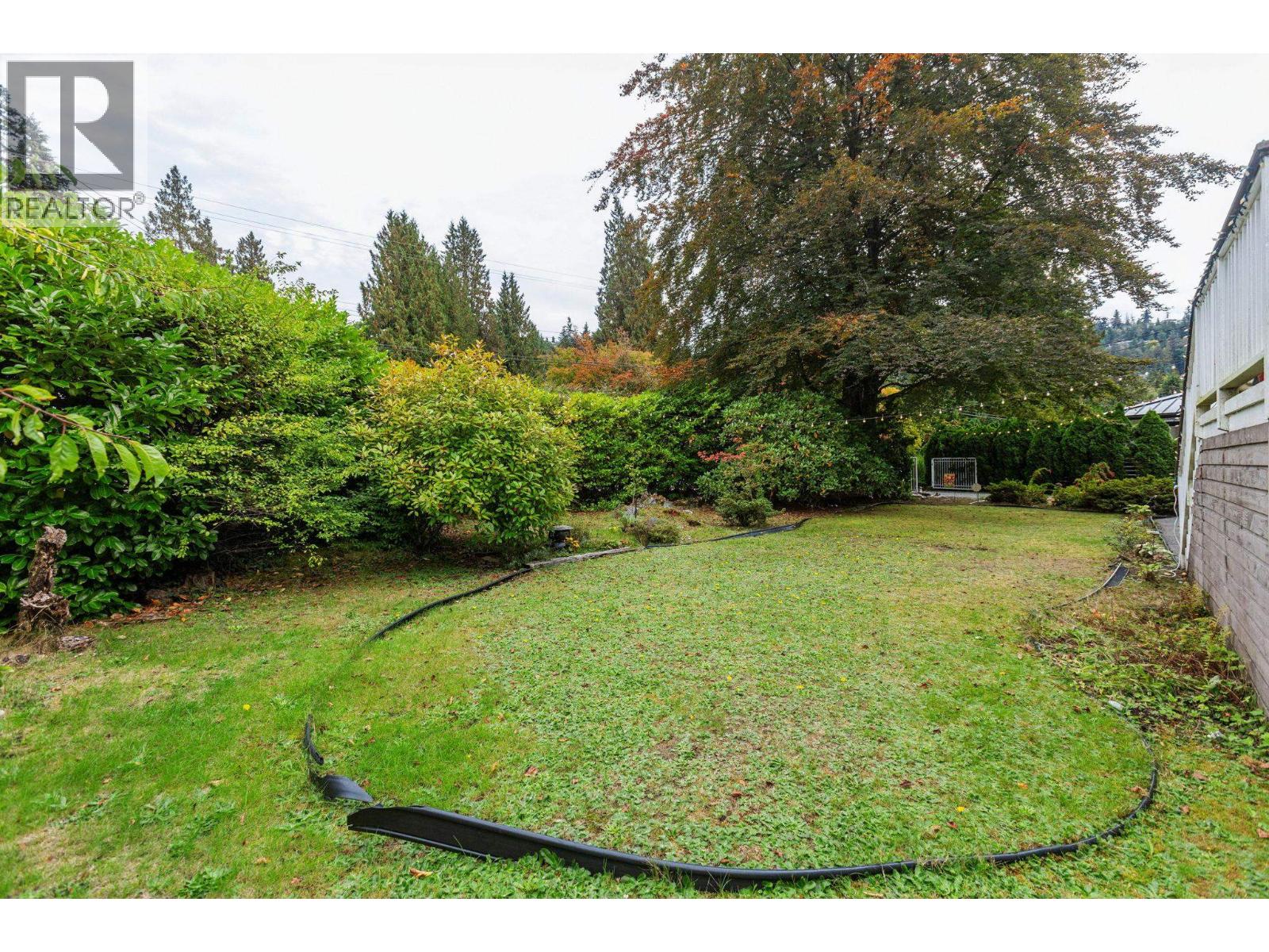 5607 EAGLE HARBOUR ROAD