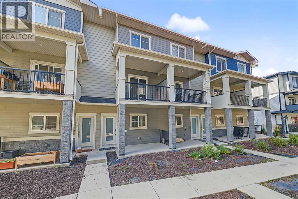708, 95 Skyview Close NE