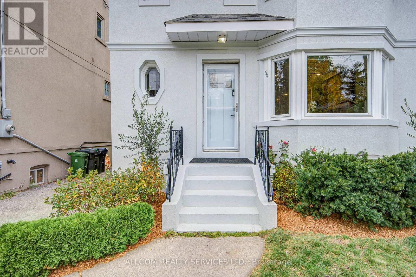 164 GLENVALE BOULEVARD