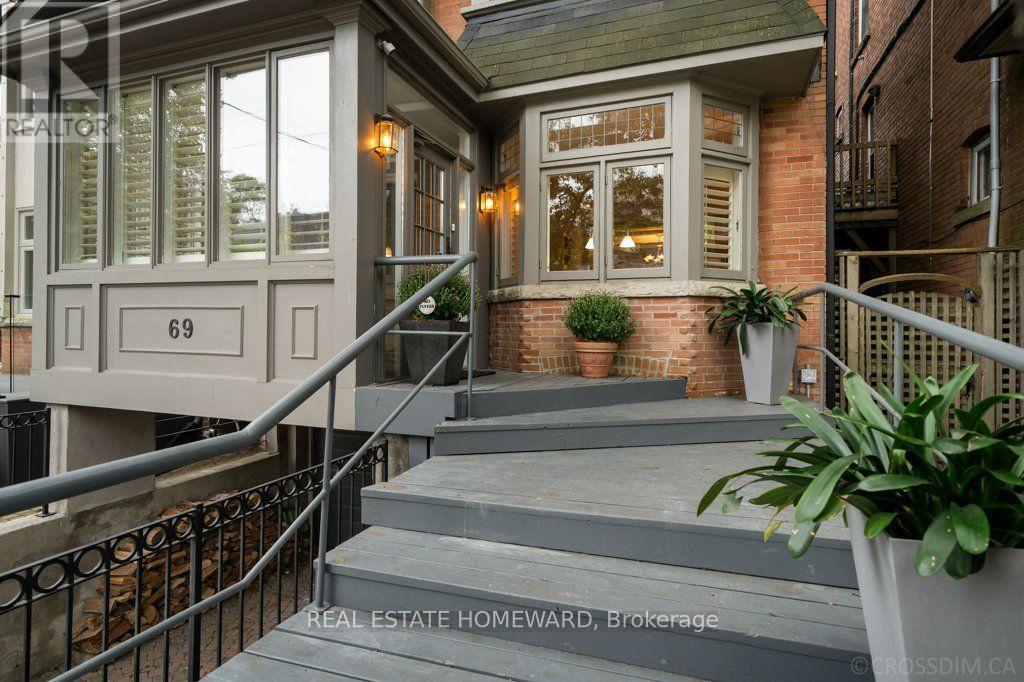 69 WALMSLEY BOULEVARD