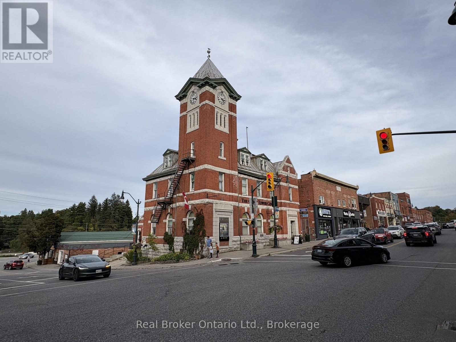 M4 - 49 MANITOBA STREET