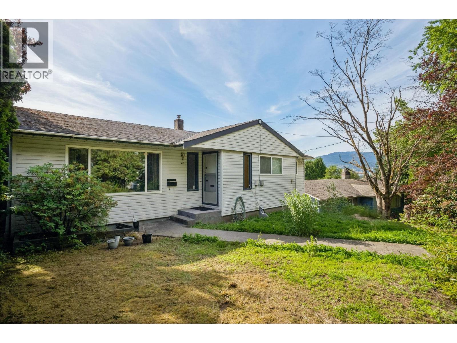 1617 WESTERN DRIVE