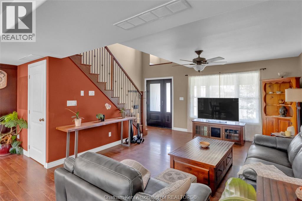 32 Sherwood COURT