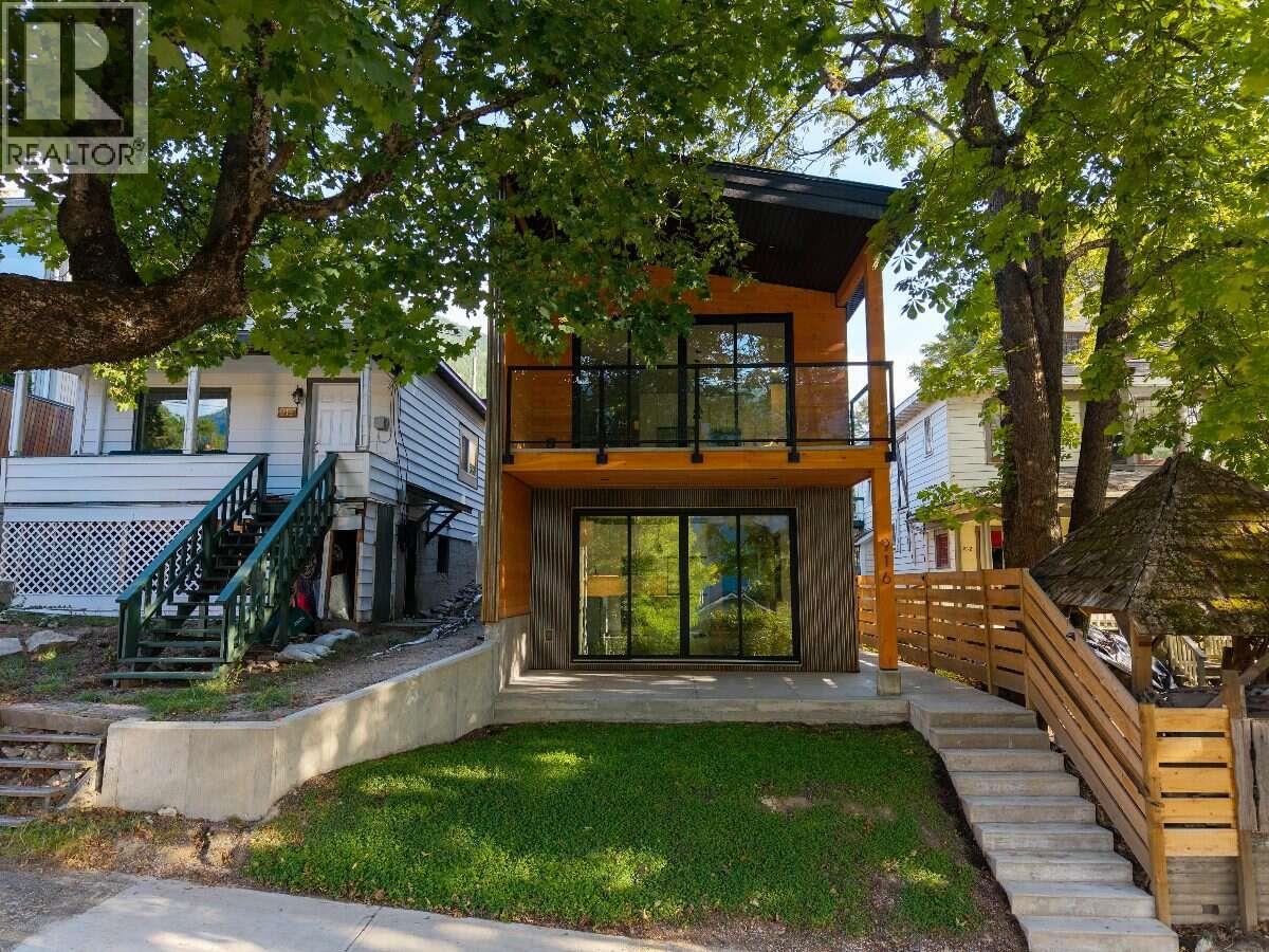 916 CARBONATE Street Unit# 1