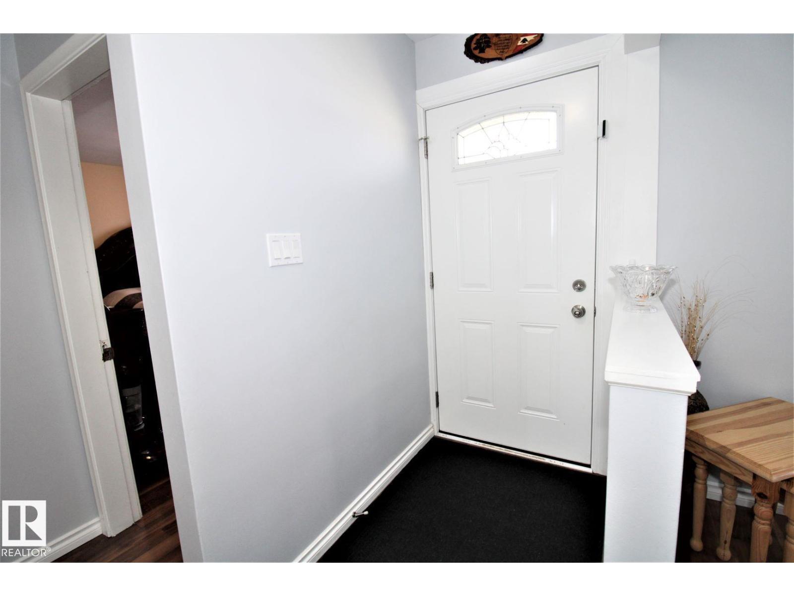 12111 137 AV NW