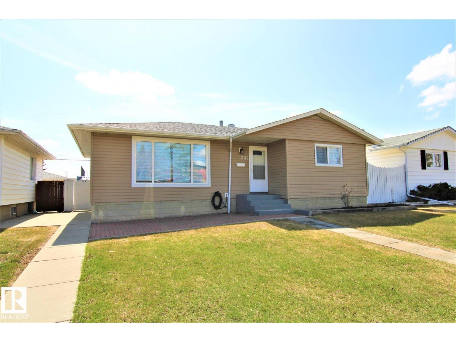 12111 137 AV NW