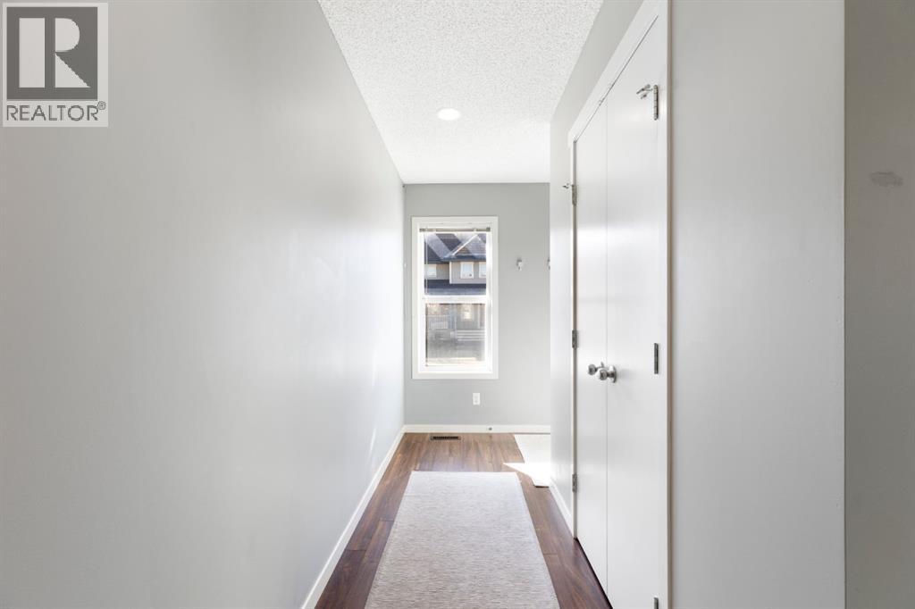 42 Copperpond Place SE