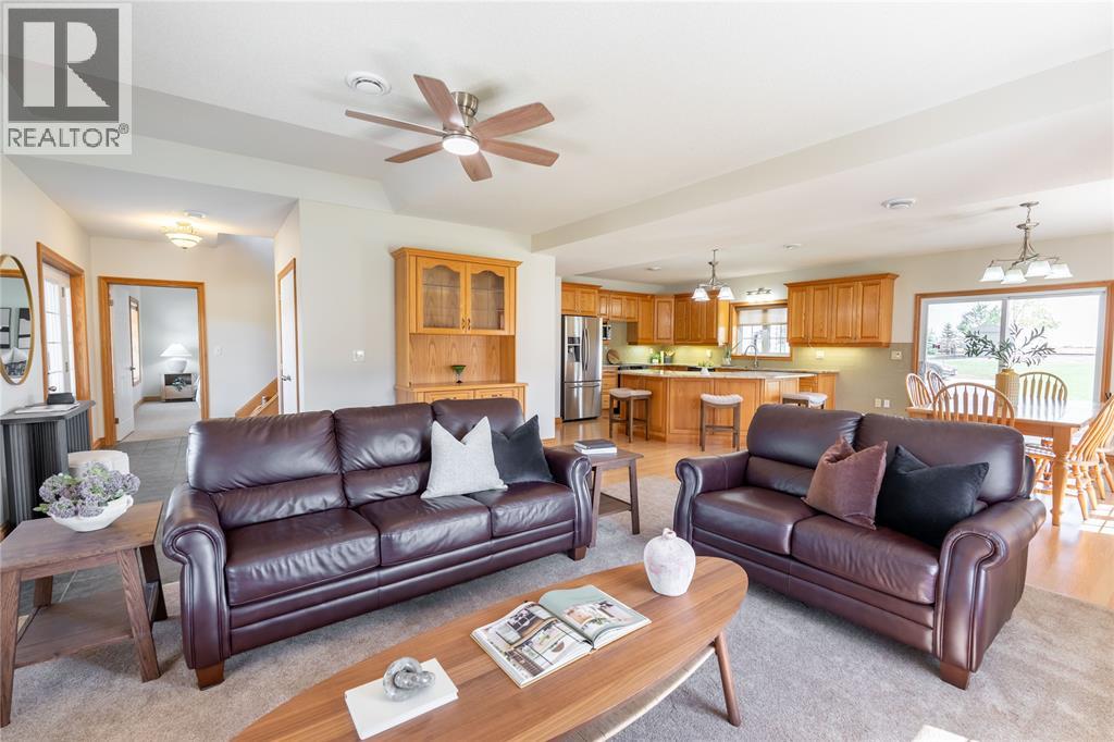 900 ST CLAIR PARKWAY