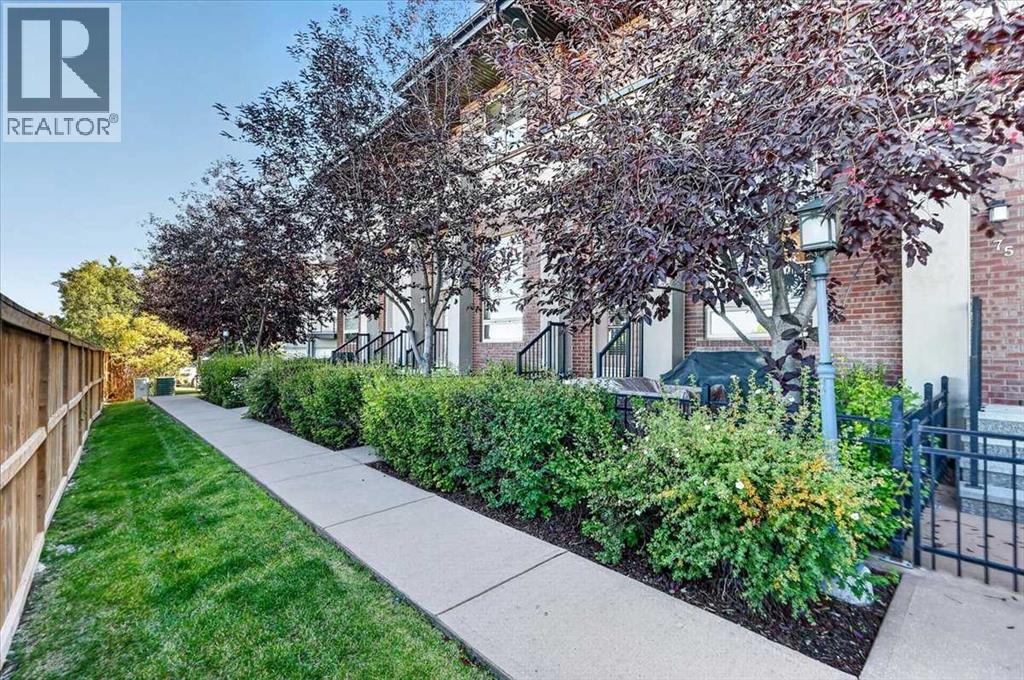 73 Aspen Hills Terrace SW