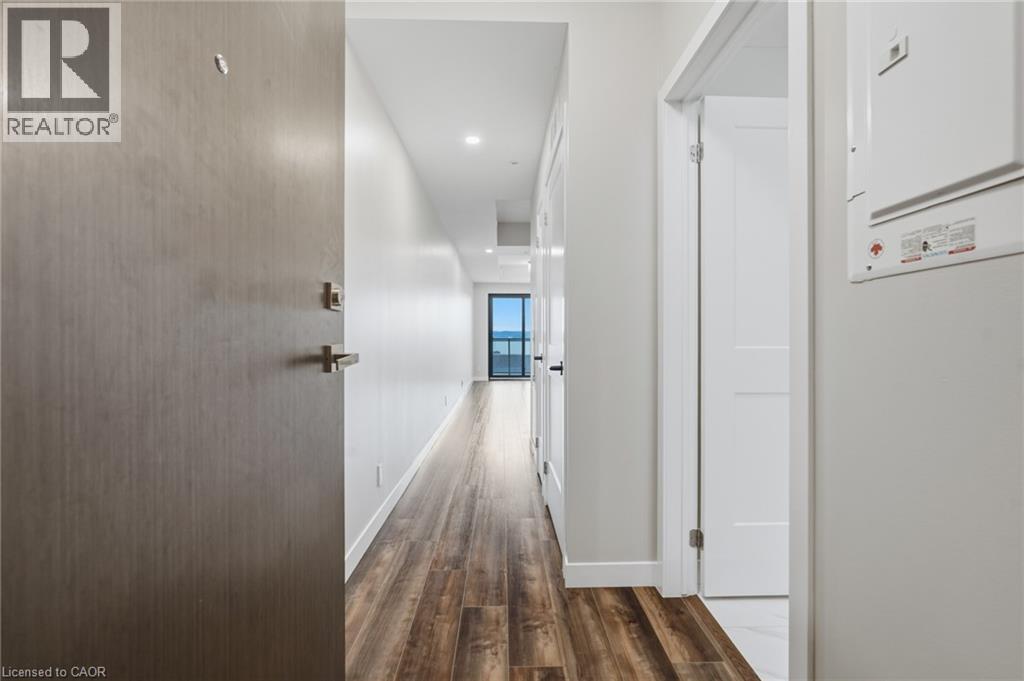 15 QUEEN Street S Unit# 704