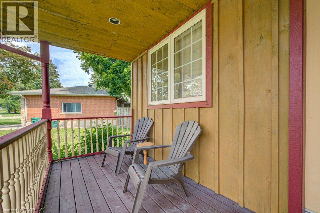 1249 NOTRE DAME Drive