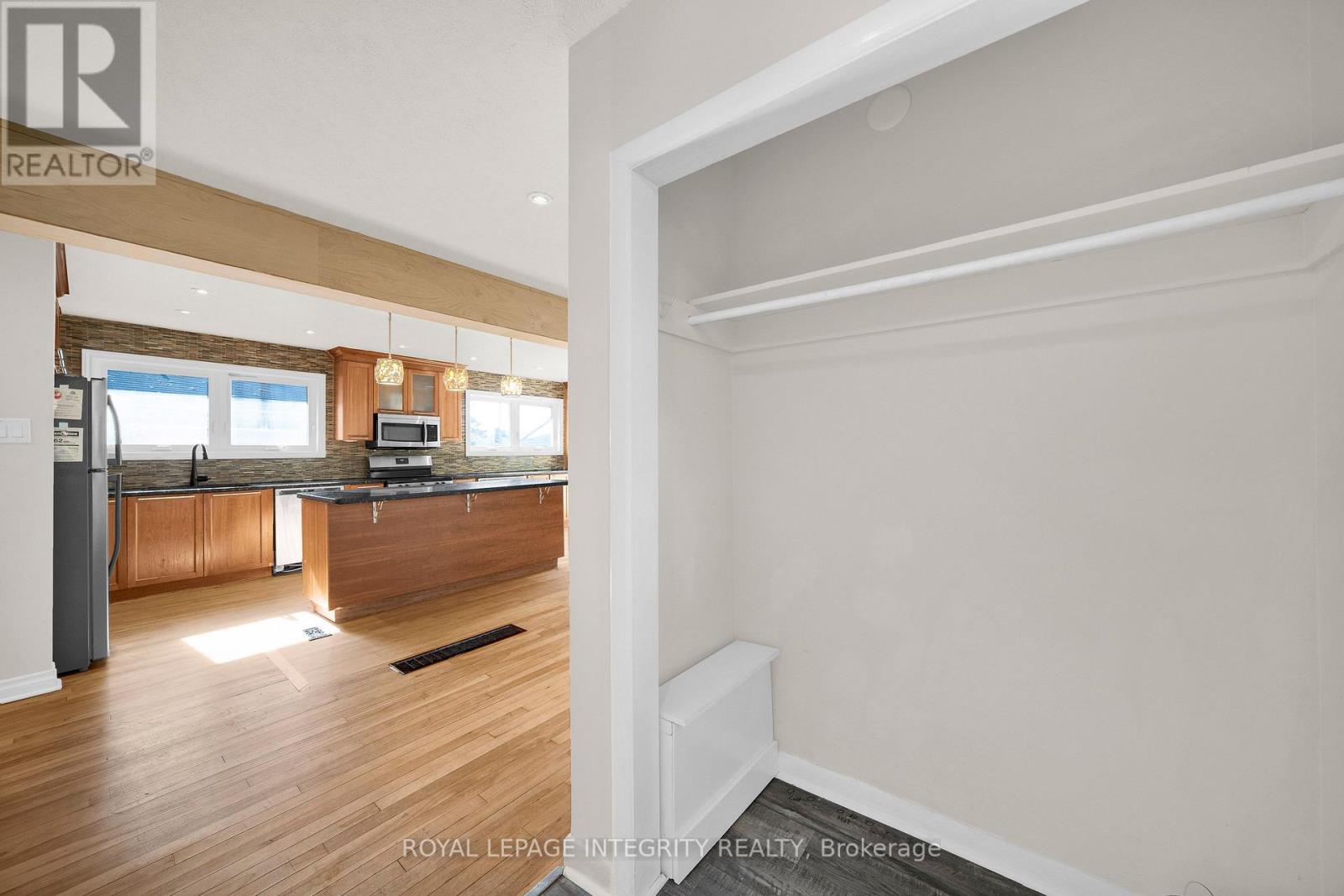 2408 DRURY LANE